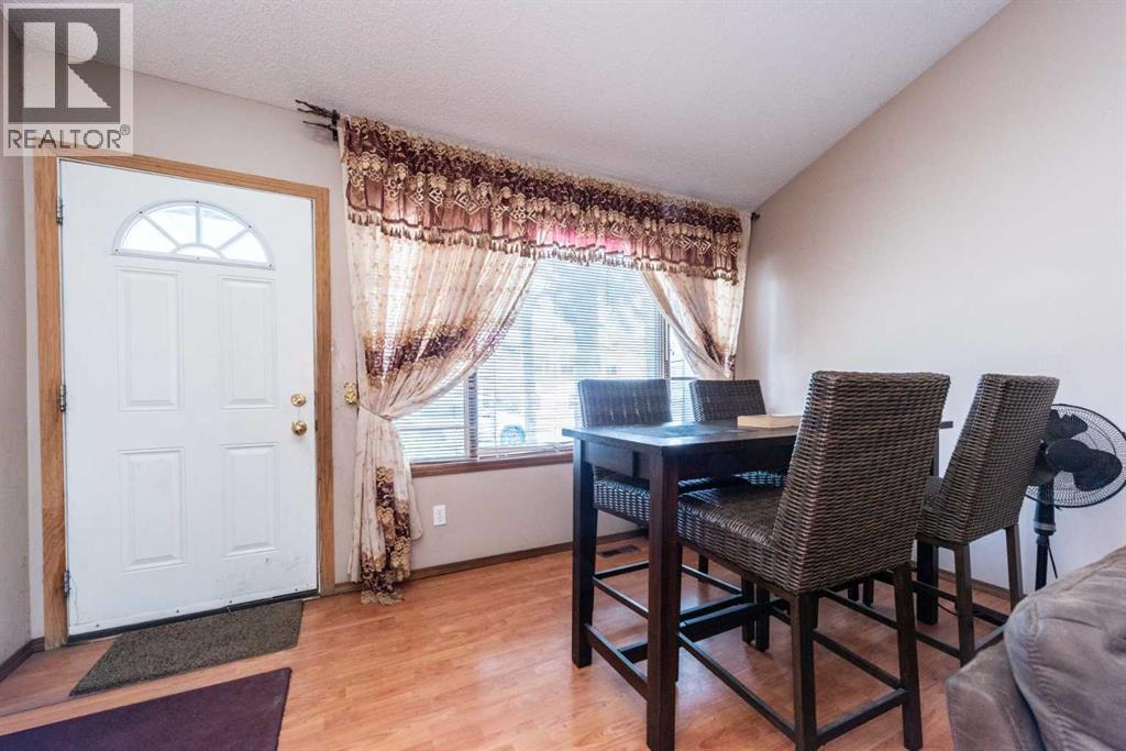 27 Ventura Way Ne, Calgary, Alberta  T2E 8E7 - Photo 6 - A2308432