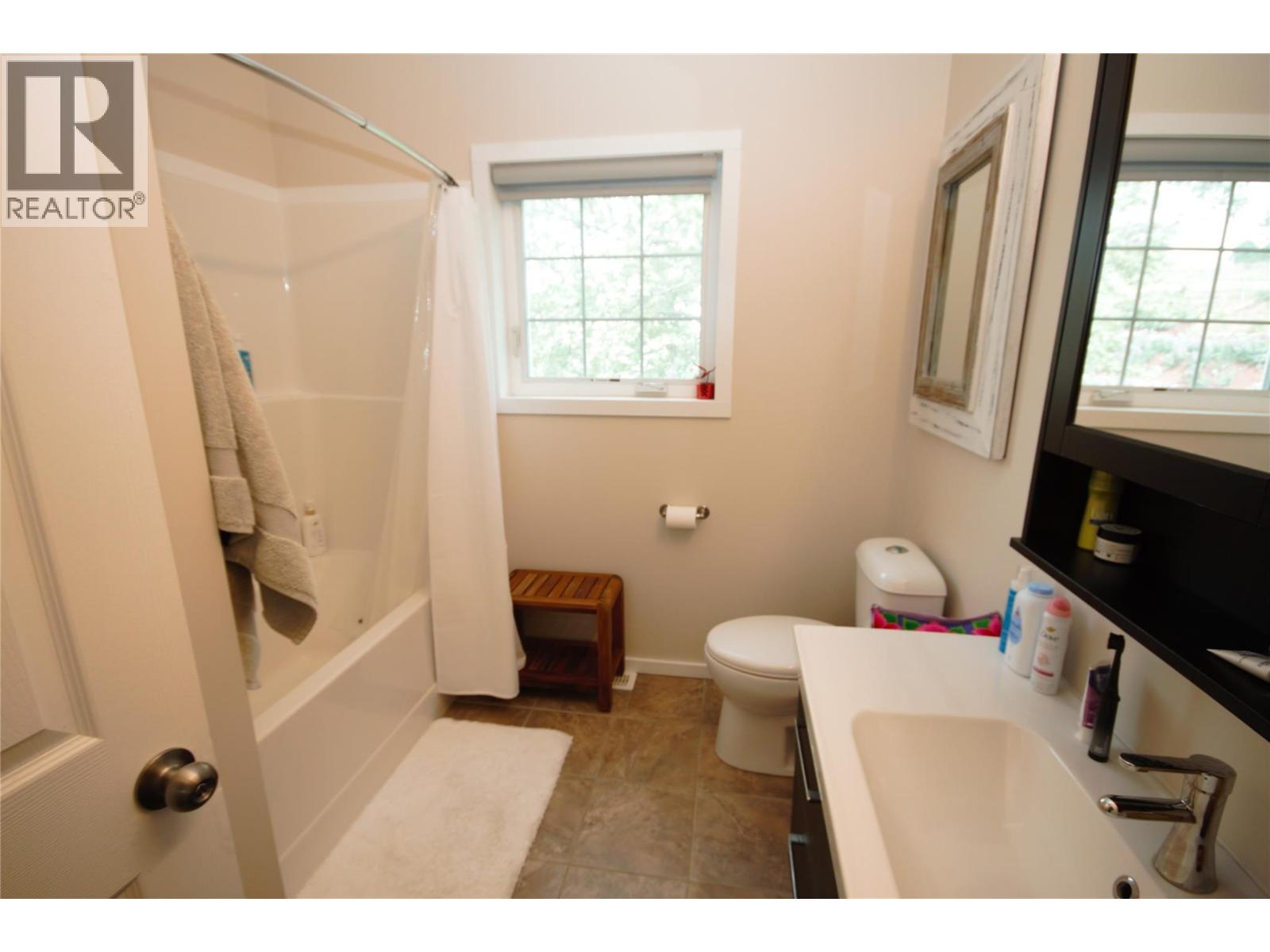 6466 Park Drive, Oliver, British Columbia  V0H 1T3 - Photo 17 - 10386493