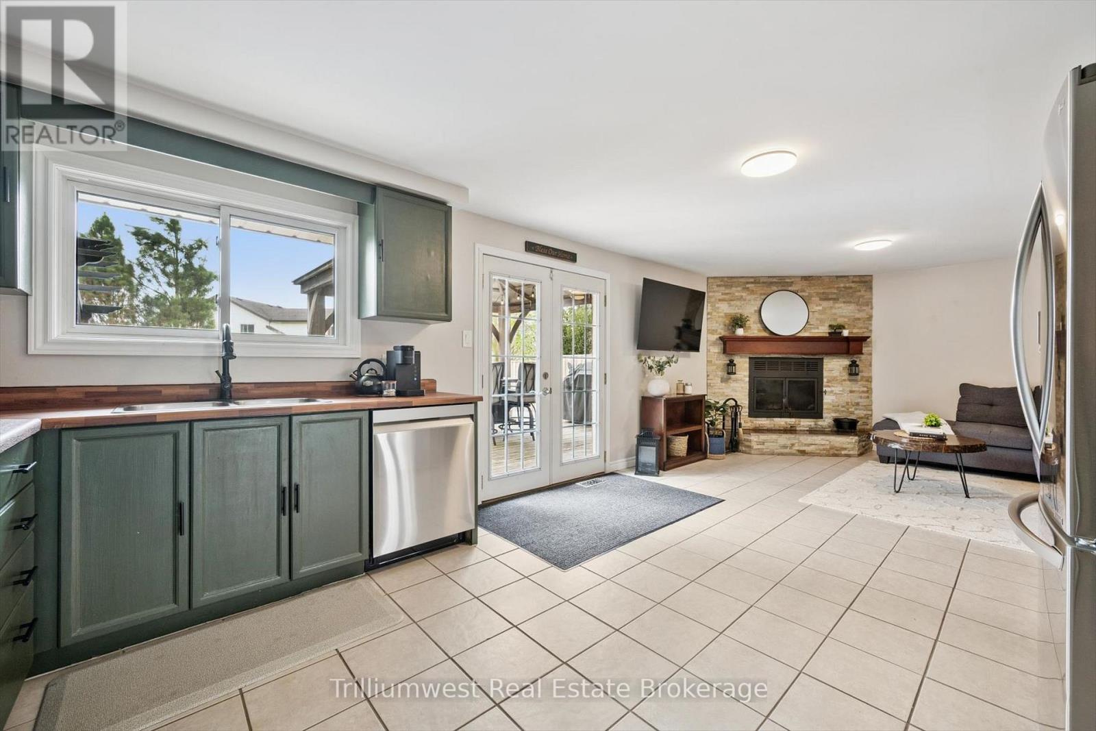 625 Pine Island Crescent, Waterloo, Ontario  N2V 1T3 - Photo 4 - X13099588