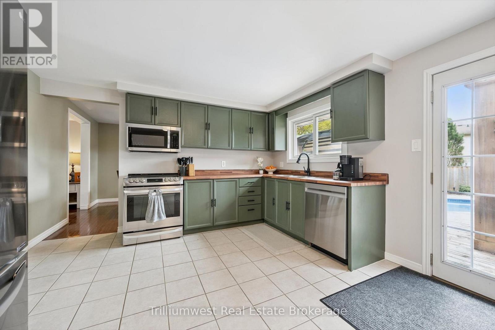 625 Pine Island Crescent, Waterloo, Ontario  N2V 1T3 - Photo 6 - X13099588