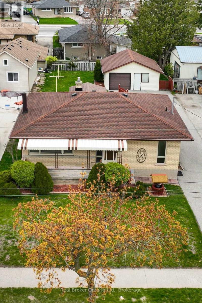144 BYRON AVENUE, Kitchener, Ontario