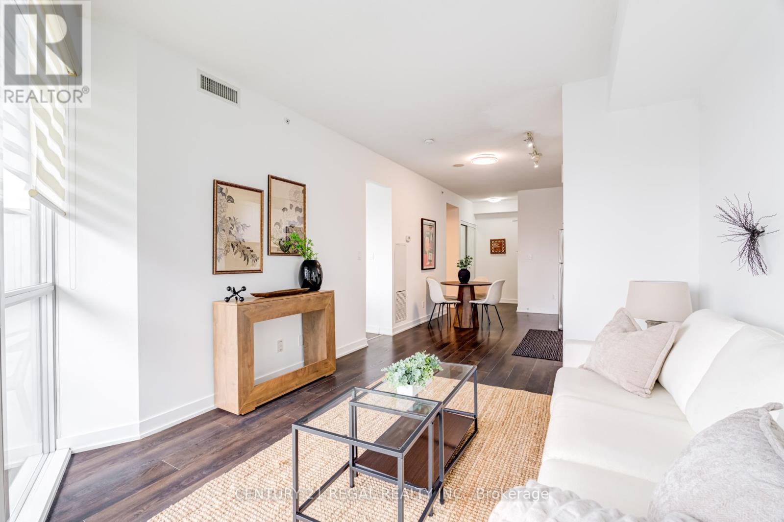 2013 - 20 Bruyeres Mews, Toronto, Ontario  M5V 0G8 - Photo 10 - C13099618