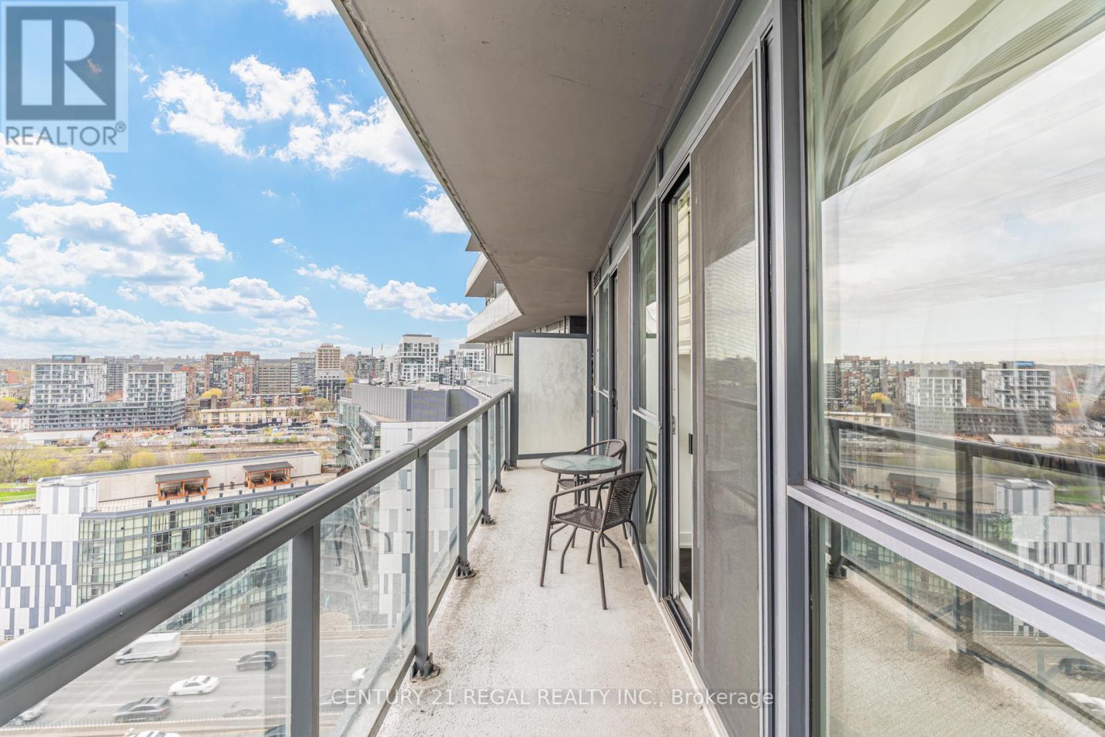 2013 - 20 Bruyeres Mews, Toronto, Ontario  M5V 0G8 - Photo 12 - C13099618