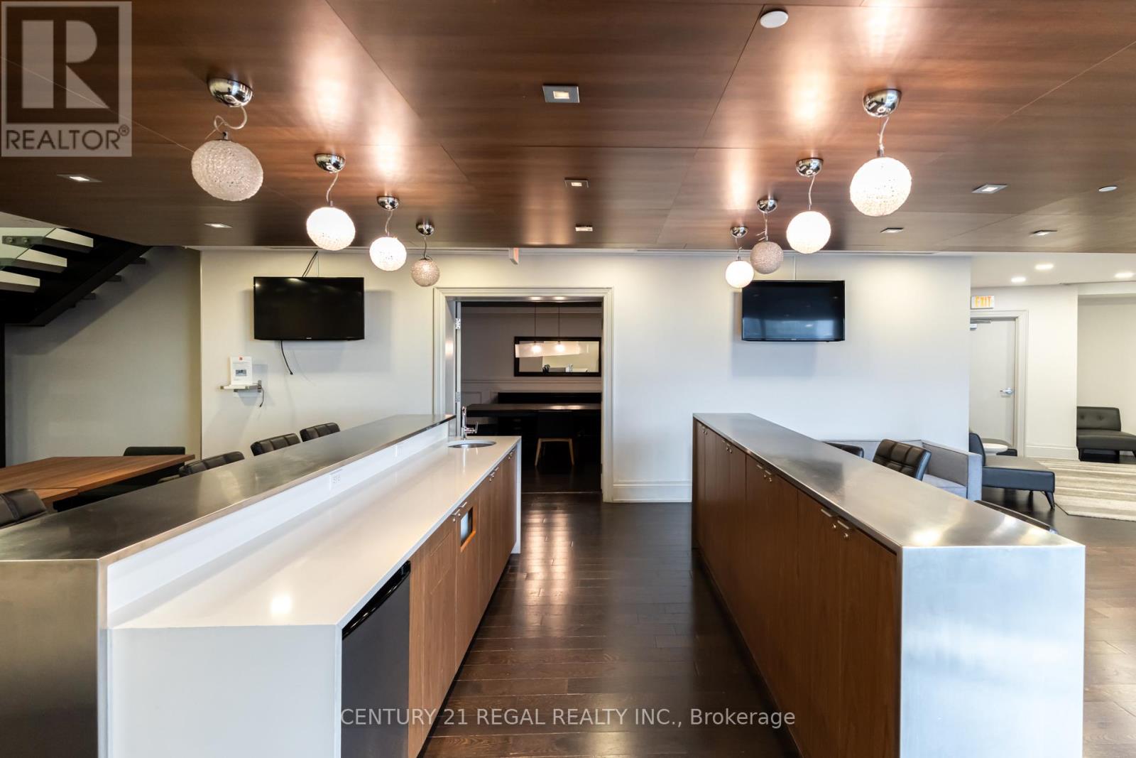 2013 - 20 Bruyeres Mews, Toronto, Ontario  M5V 0G8 - Photo 22 - C13099618