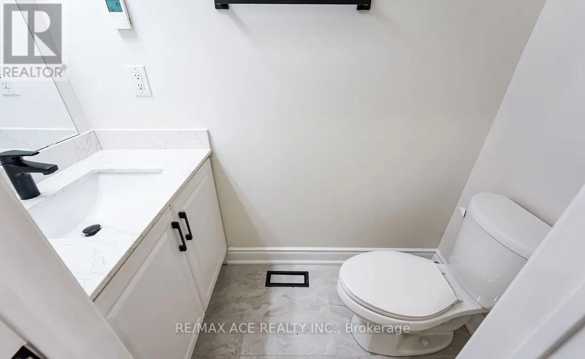 203 Raleigh Avenue, Toronto, Ontario  M1K 1A5 - Photo 10 - E13099590