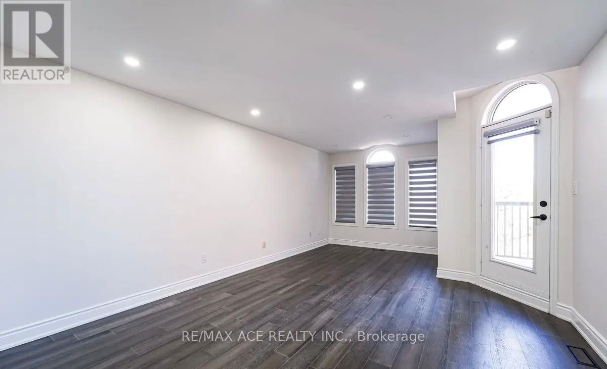 203 Raleigh Avenue, Toronto, Ontario  M1K 1A5 - Photo 15 - E13099590