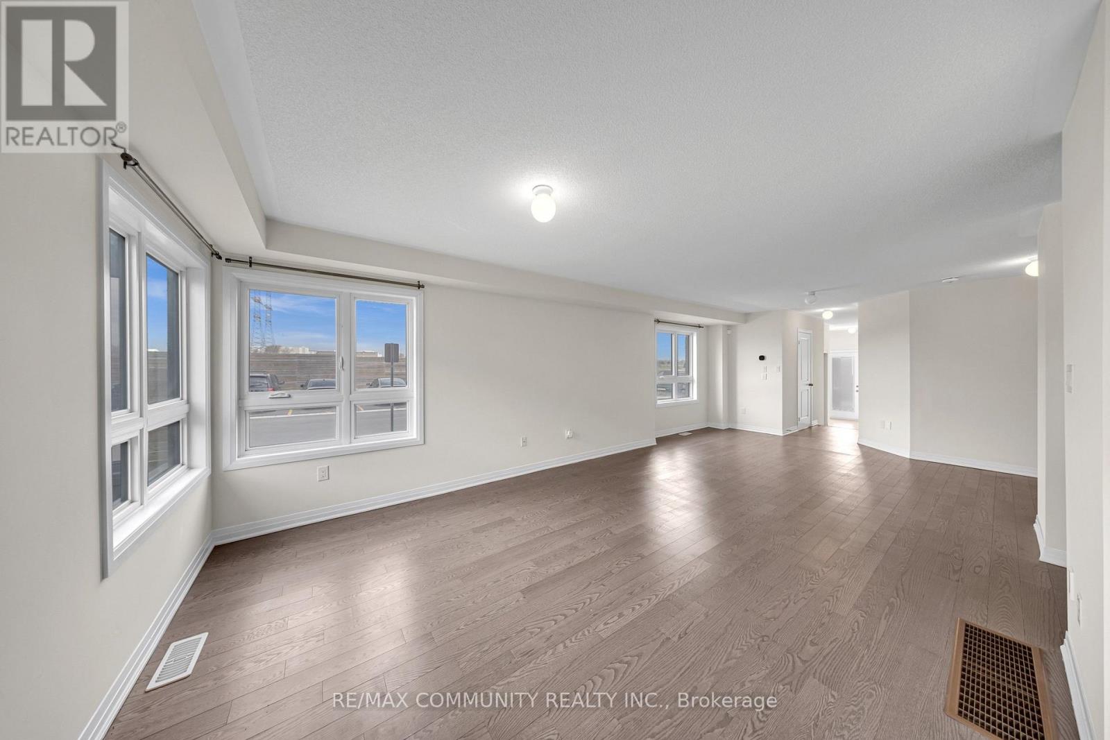 101 Sailors Landing, Clarington, Ontario  L1C 7G4 - Photo 11 - E13099598