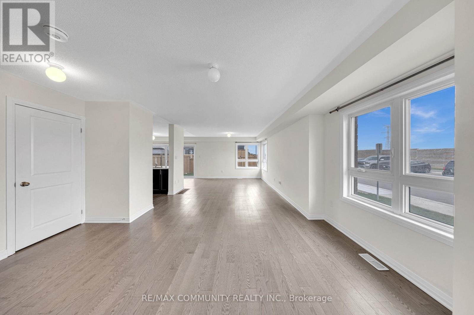 101 Sailors Landing, Clarington, Ontario  L1C 7G4 - Photo 5 - E13099598