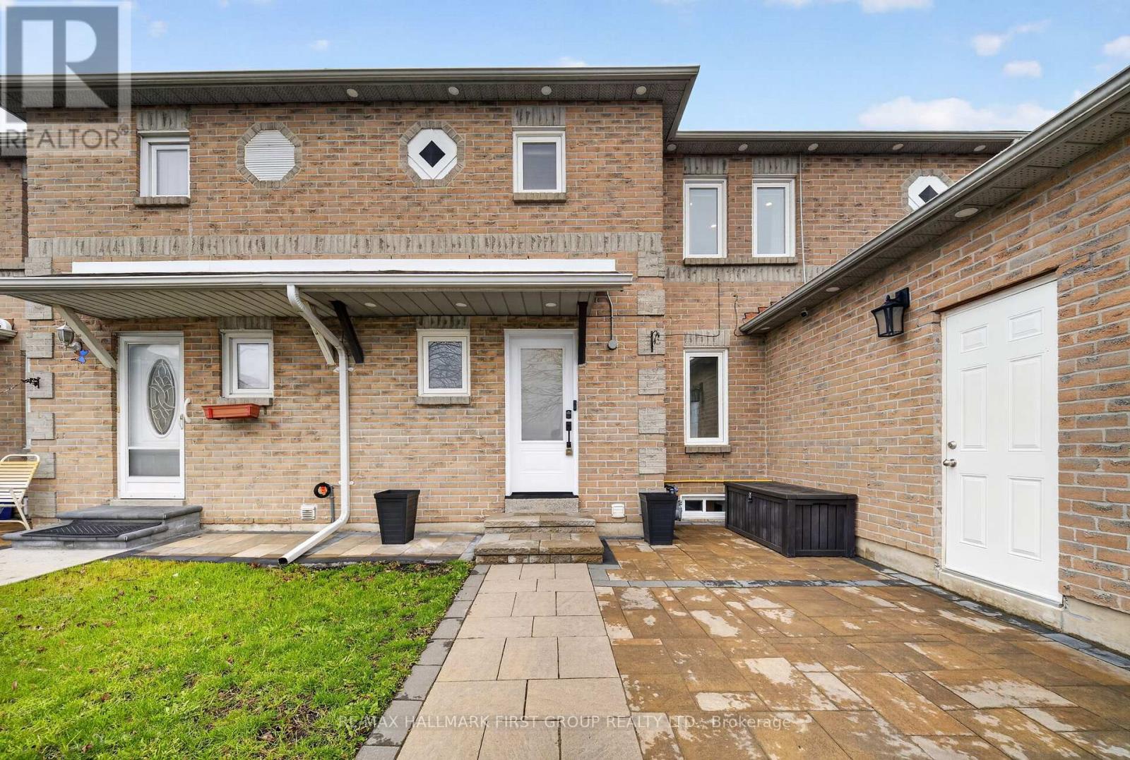166 Wright Crescent, Ajax, Ontario  L1S 6X4 - Photo 3 - E13099610