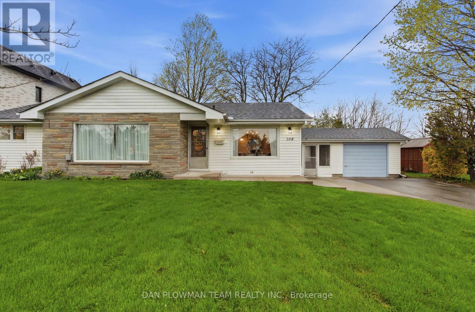 108 POWELL ROAD, Whitby, Ontario