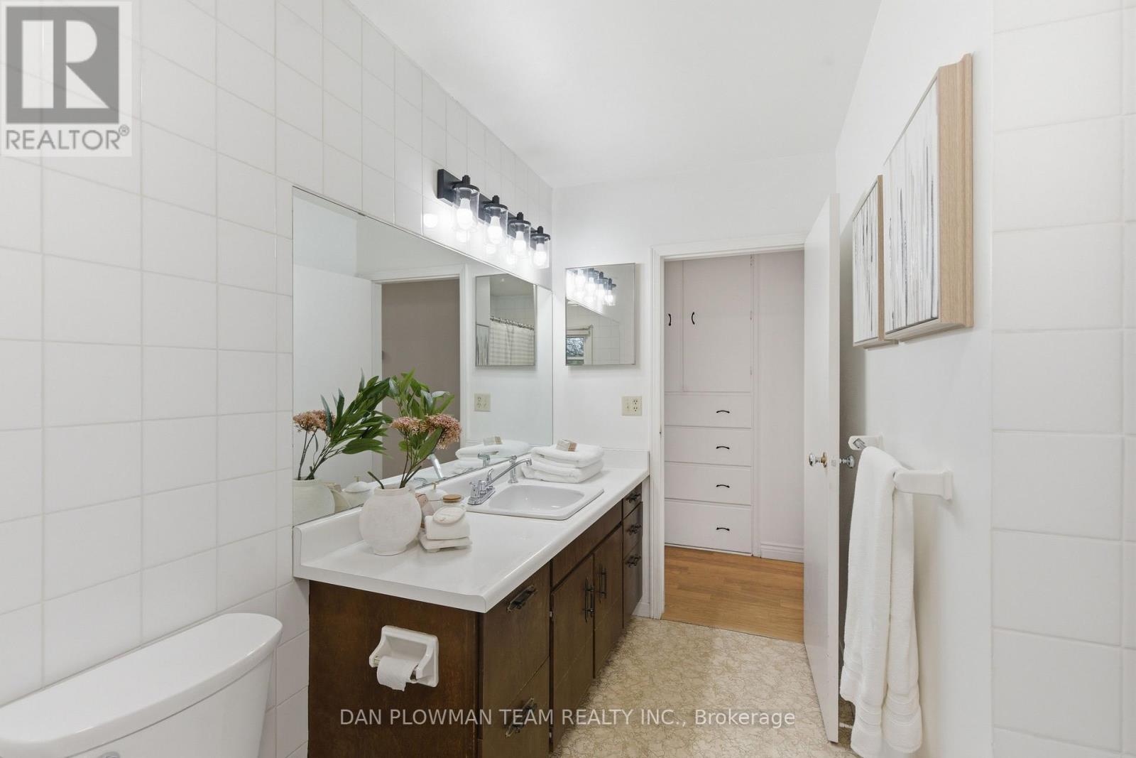 108 Powell Road, Whitby, Ontario  L1N 2H3 - Photo 23 - E13099626
