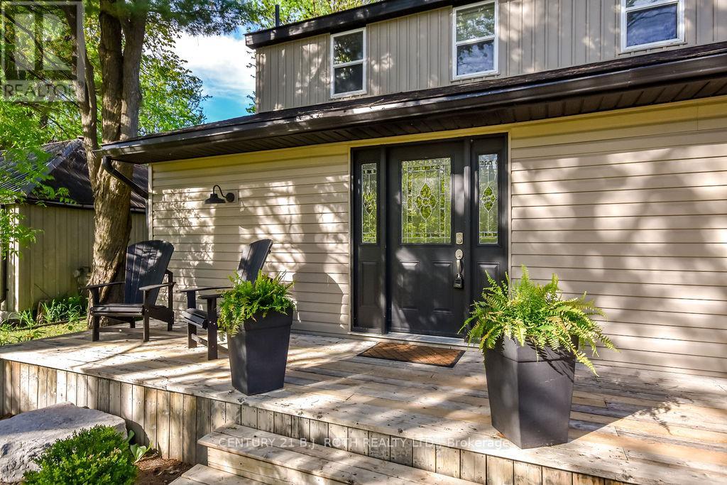 3407 Bayou Road, Severn (West Shore), Ontario  L3V 6H3 - Photo 2 - S13099556