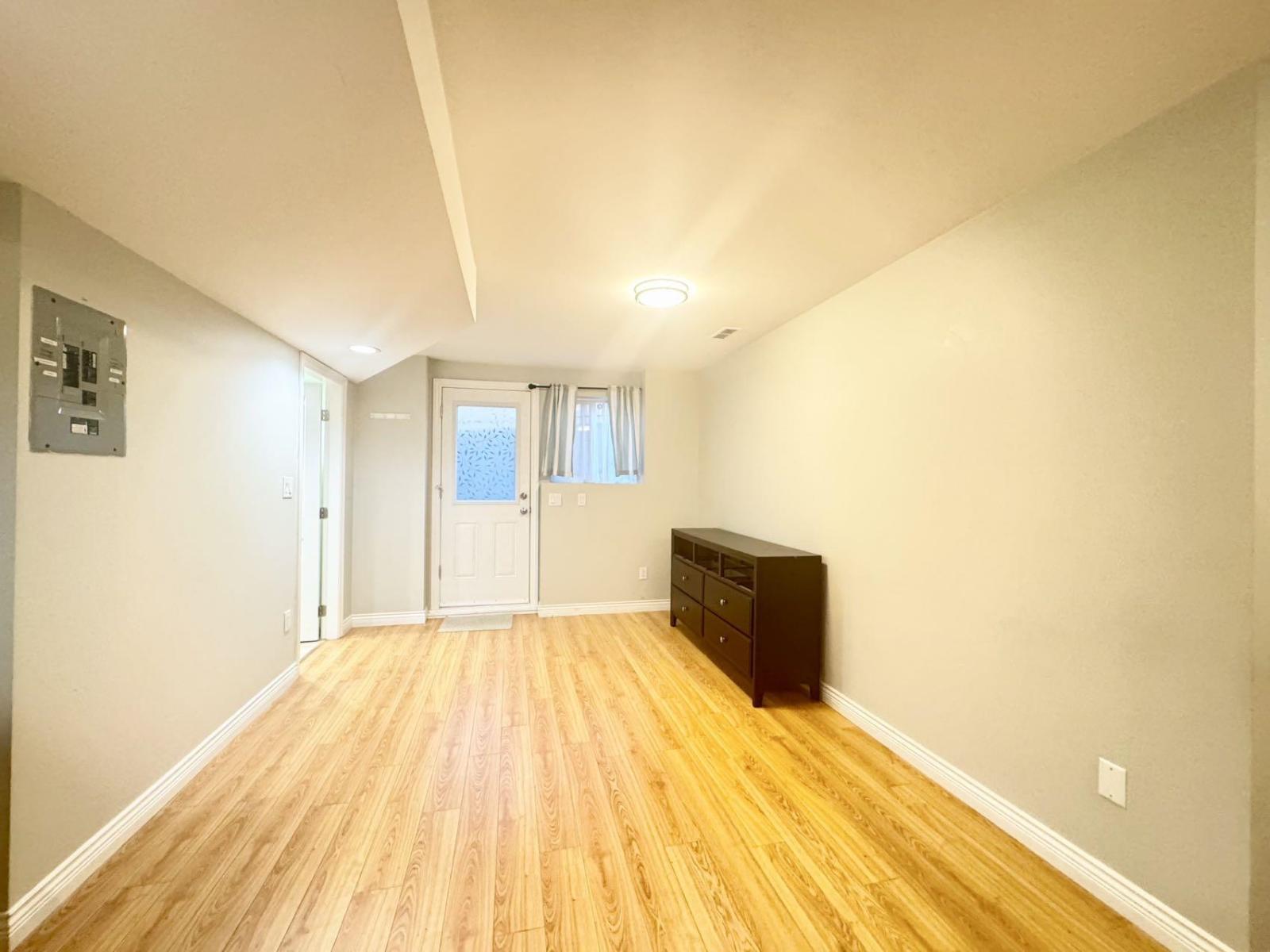 Basement 169xx 78a Avenue, Surrey, British Columbia  V4N 6L4 - Photo 5 - R3121125