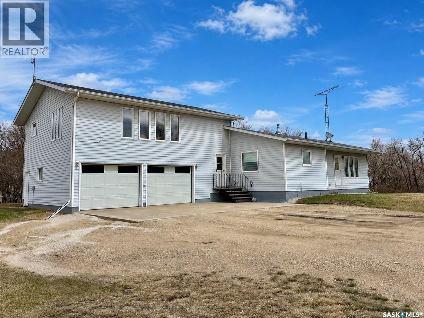 Wirth Acreage, Mcleod Rm No. 185, Saskatchewan  S0A 2T0 - Photo 1 - SK035317