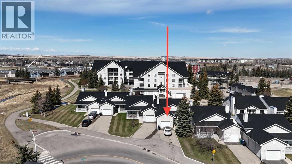 218 Centre Avenue NW, Airdrie, Alberta  T4B 2M6 - Photo 2 - A2305162