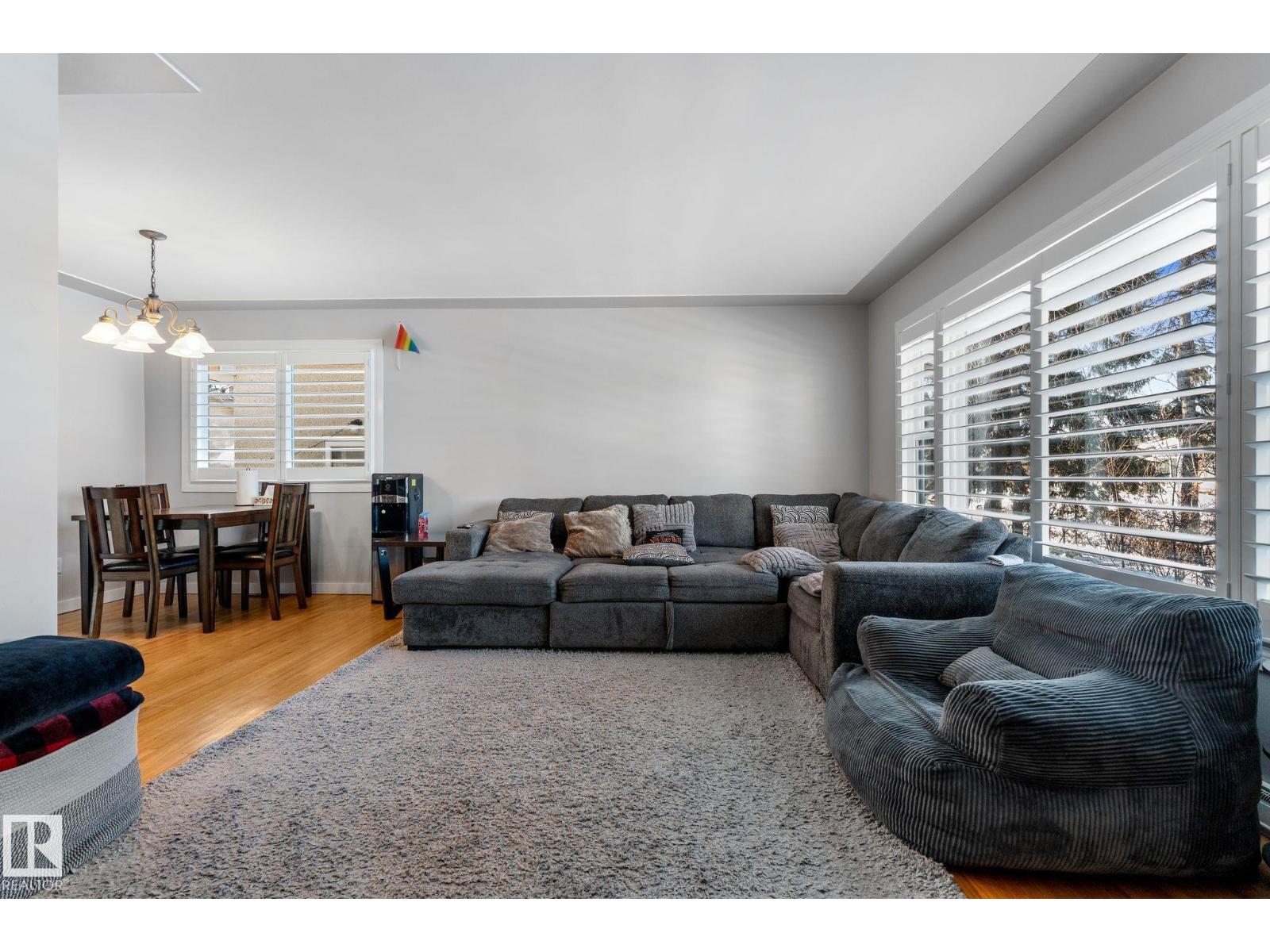 9847 79 St NW, Edmonton, Alberta  T6A 3G2 - Photo 4 - E4474585