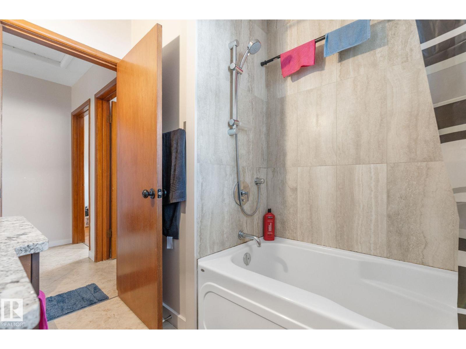 9847 79 St NW, Edmonton, Alberta  T6A 3G2 - Photo 27 - E4474585