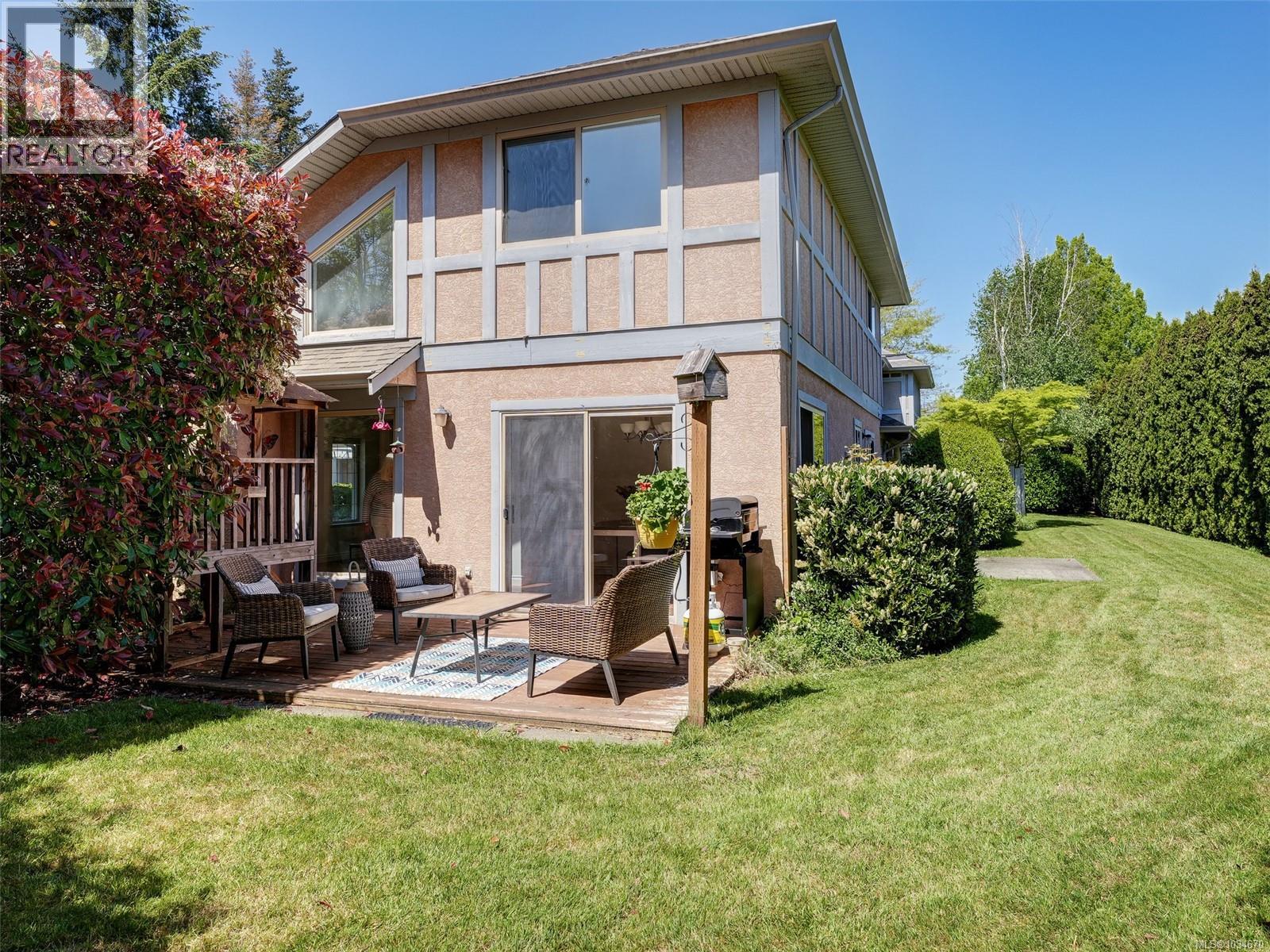 6 1809 Mckenzie Ave, Saanich, British Columbia  V8N 1A6 - Photo 36 - 1034670