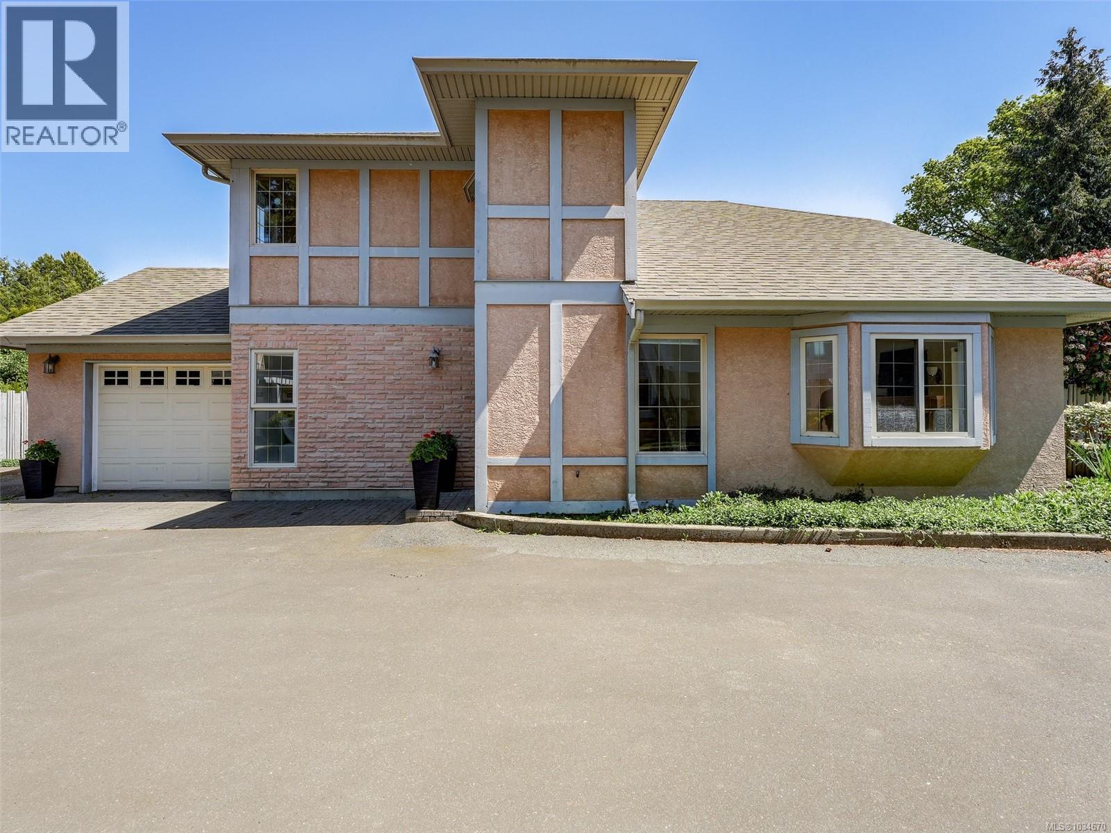 6 1809 Mckenzie Ave, Saanich, British Columbia  V8N 1A6 - Photo 4 - 1034670