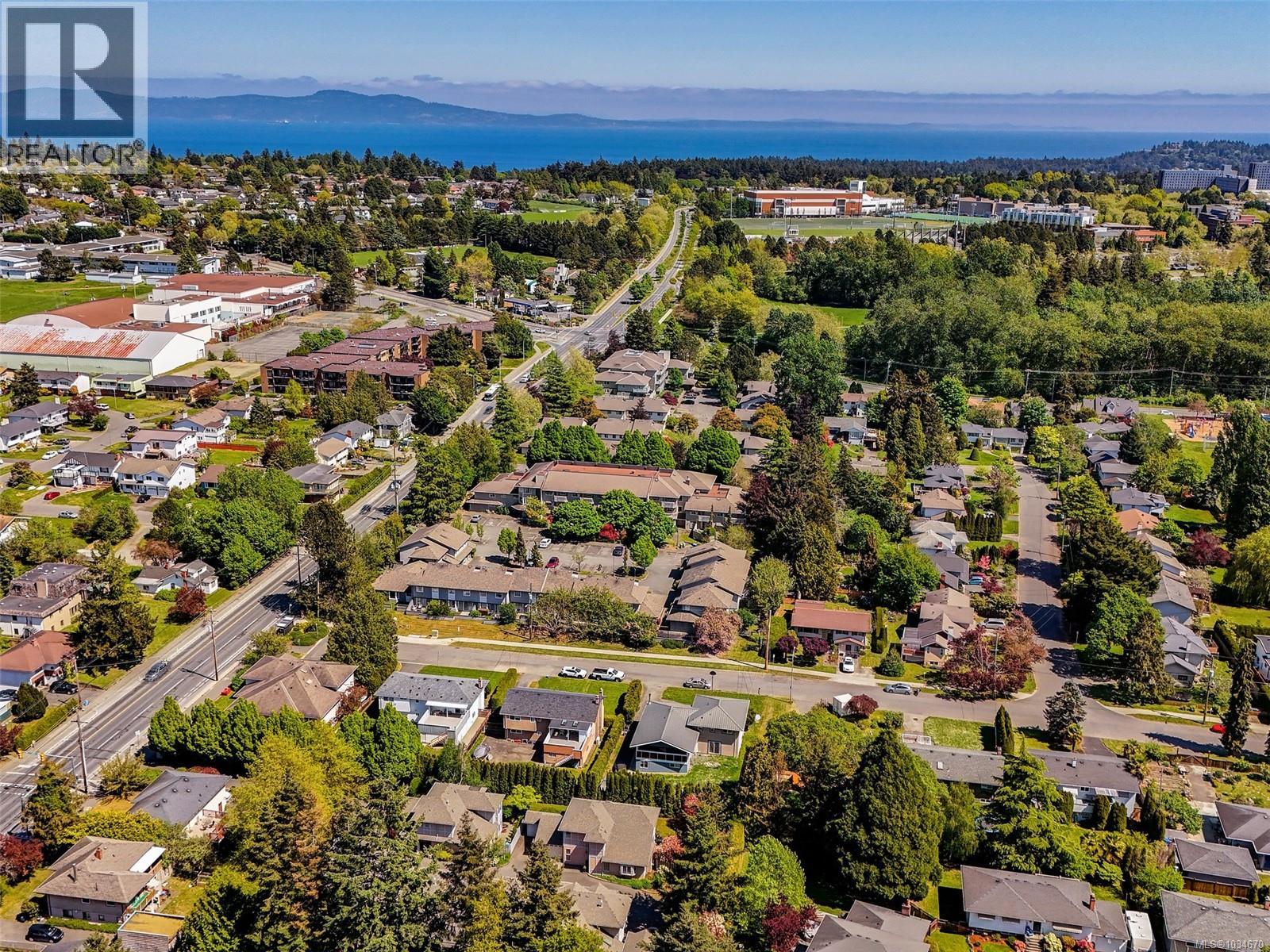 6 1809 Mckenzie Ave, Saanich, British Columbia  V8N 1A6 - Photo 47 - 1034670