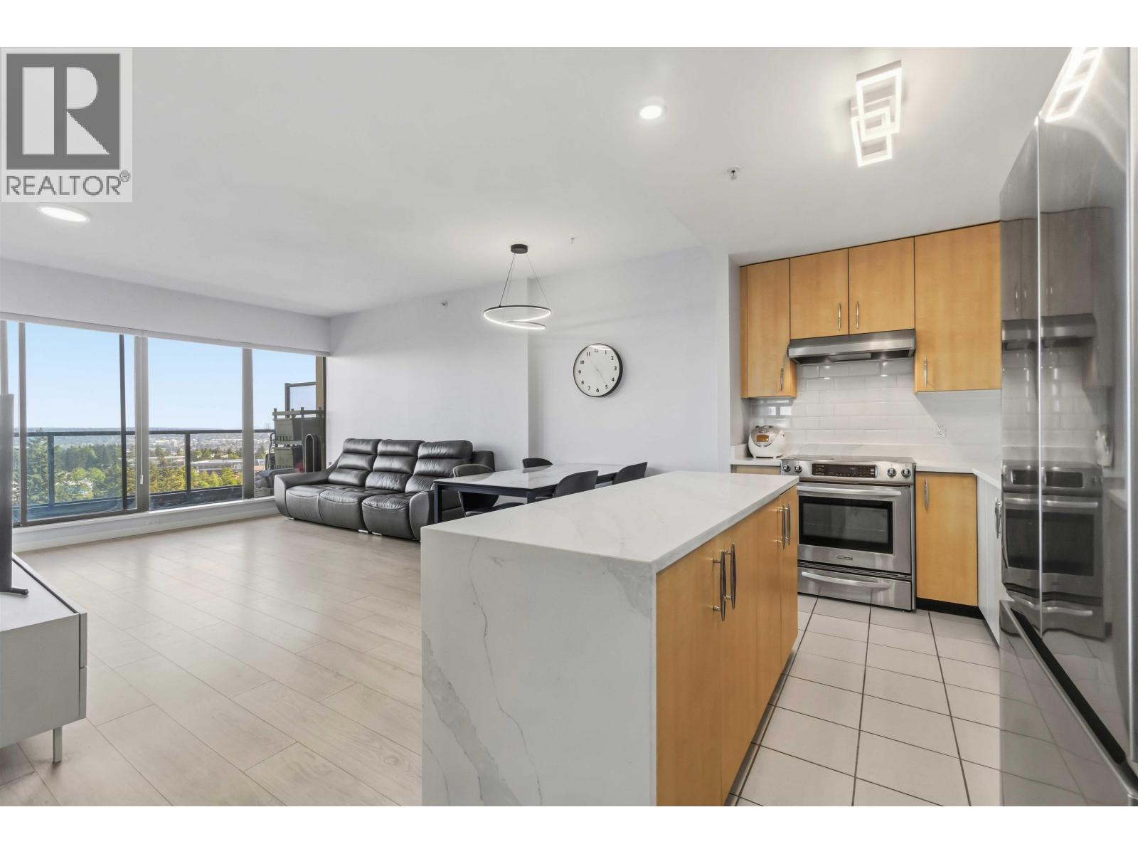 1407 7388 Sandborne Avenue, Burnaby, British Columbia  V3N 5C4 - Photo 4 - R3120959