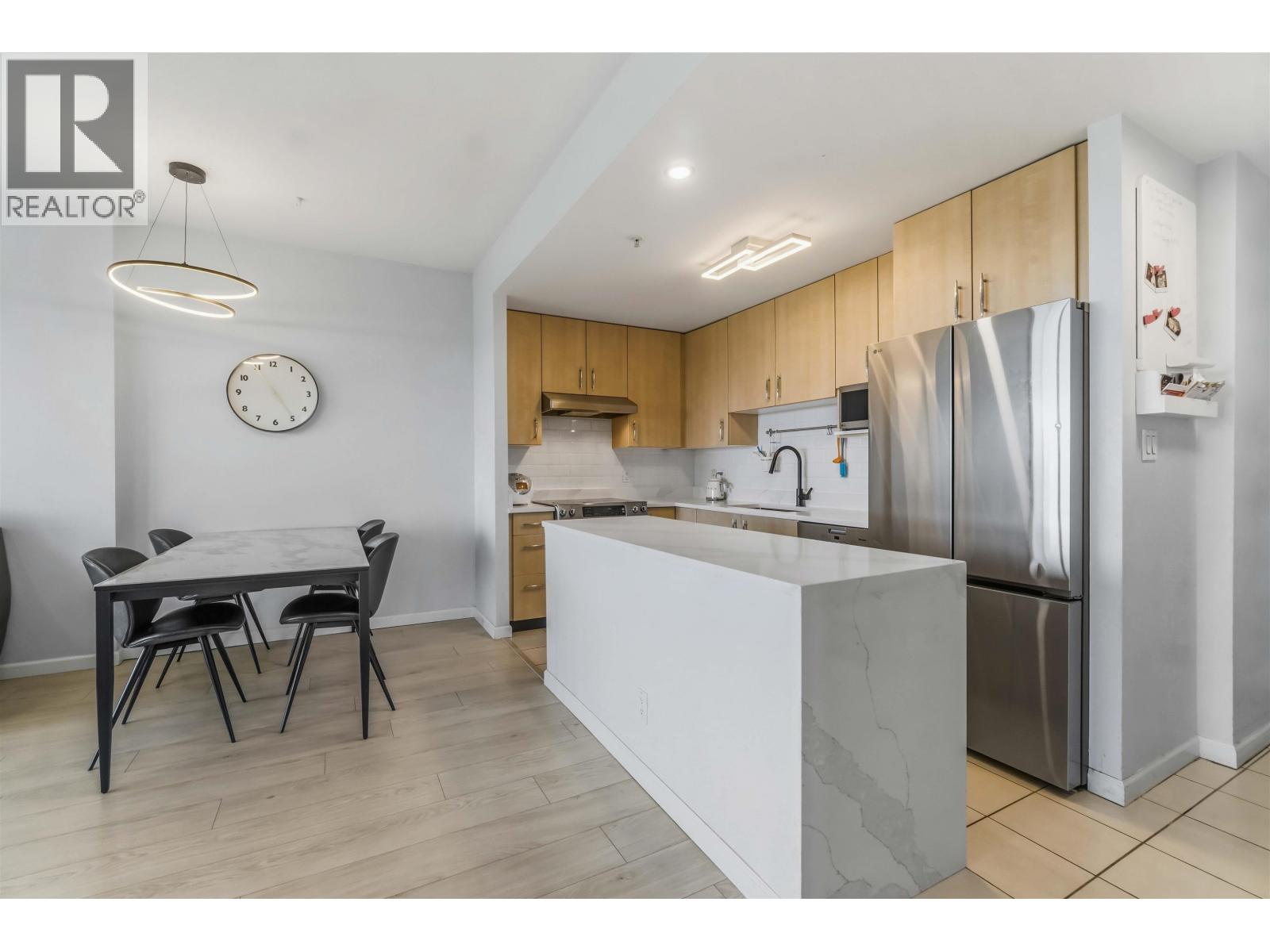 1407 7388 Sandborne Avenue, Burnaby, British Columbia  V3N 5C4 - Photo 11 - R3120959