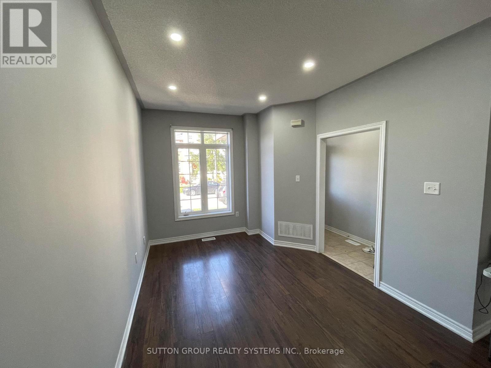 6 Raintree Drive, Hamilton, Ontario  L8E 0B1 - Photo 6 - X13099576