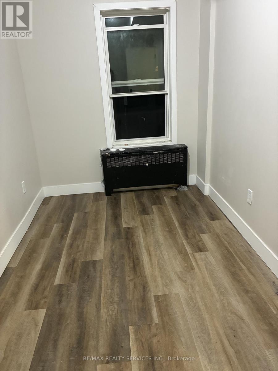 Unit 1 - 748 Barton Street E, Hamilton, Ontario  L8L 3B1 - Photo 3 - X13099608