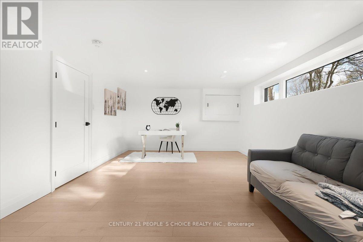 7 Nipissing Drive, Toronto, Ontario  M9B 4V4 - Photo 28 - W13072398