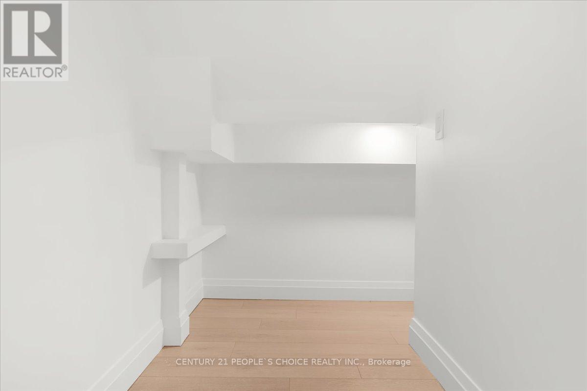 7 Nipissing Drive, Toronto, Ontario  M9B 4V4 - Photo 29 - W13072398