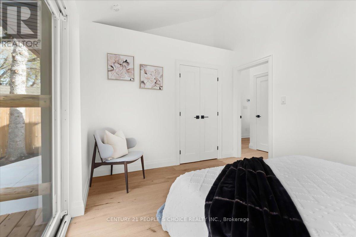 7 Nipissing Drive, Toronto, Ontario  M9B 4V4 - Photo 20 - W13072398