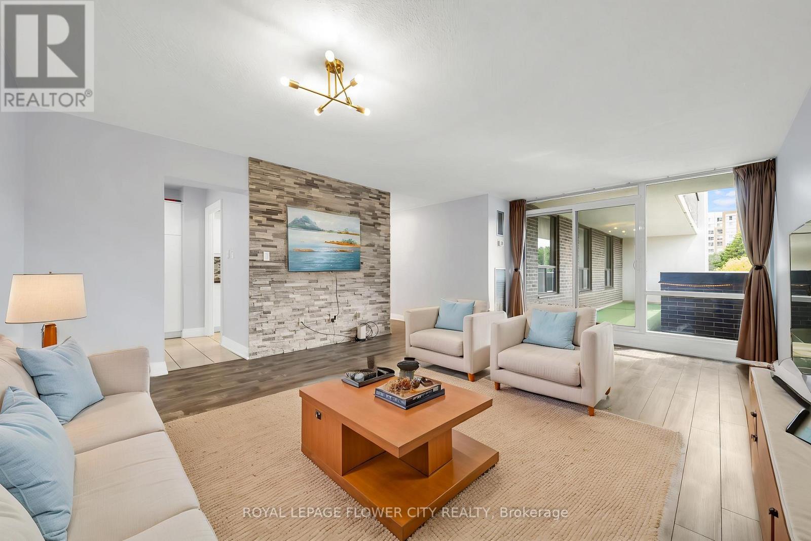 305 - 1535 Lakeshore Road E, Mississauga, Ontario  L5E 3E2 - Photo 11 - W13092740