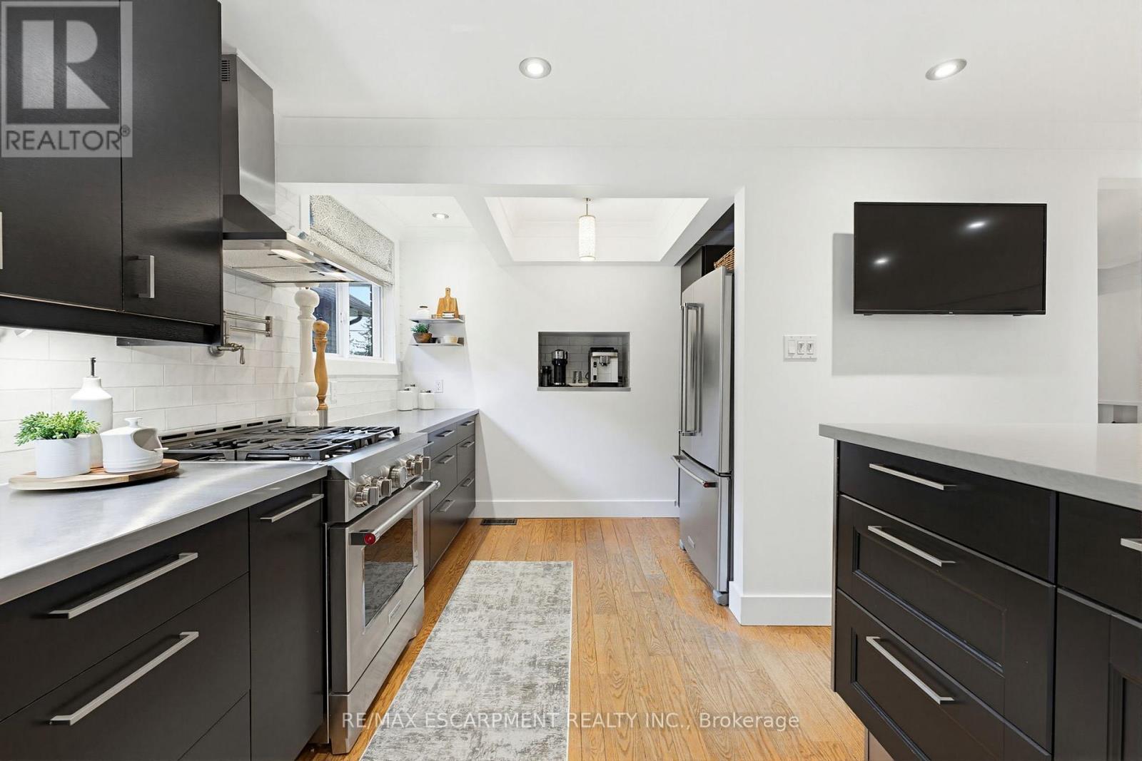 236 Parkside Drive, Hamilton, Ontario  L8B 0Y7 - Photo 14 - X13099260
