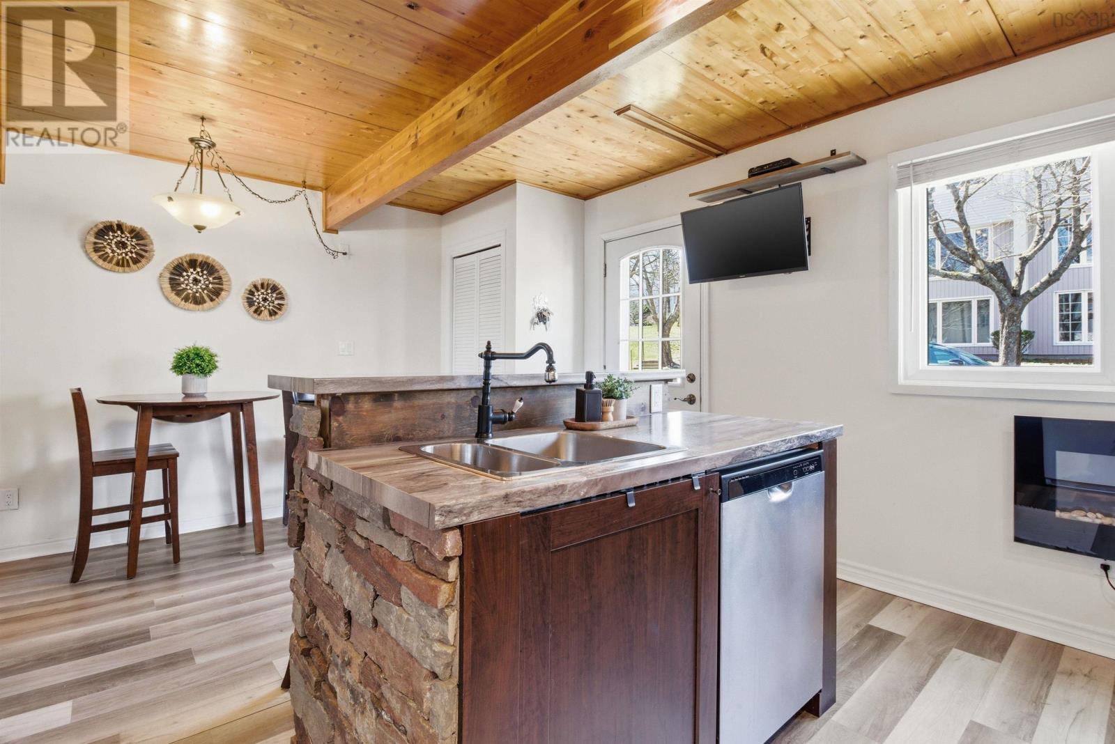 35 Limerick Road, Halifax, Nova Scotia  B3P 2E1 - Photo 8 - 202610135