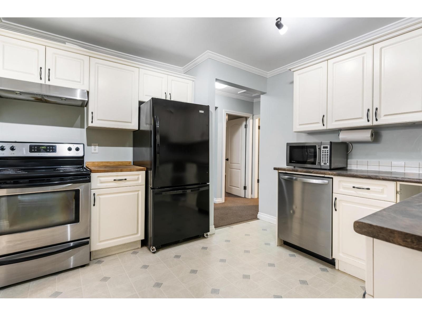 9566 Coote Street, Chilliwack Proper East, Chilliwack, British Columbia  V2P 6B3 - Photo 8 - R3101593