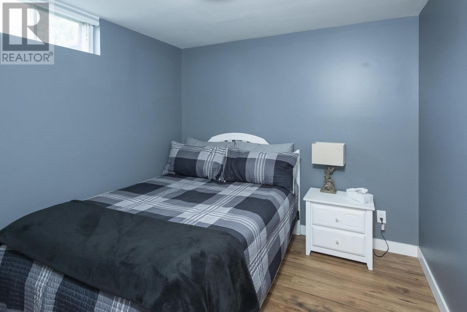 427 Frontenac Bay, Thunder Bay, Ontario  P7C 1M5 - Photo 42 - TB2600943