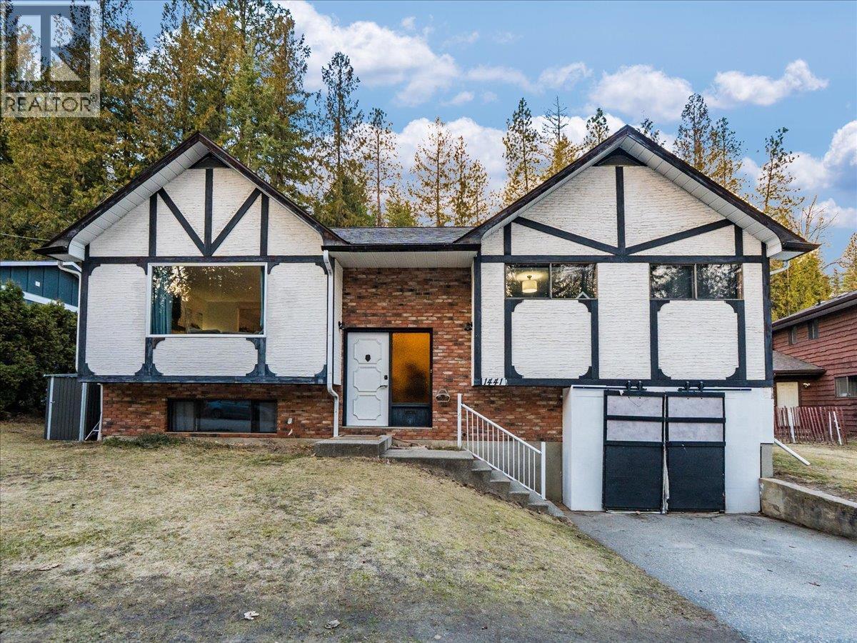 1441 Meadowbrook Drive, Castlegar, British Columbia