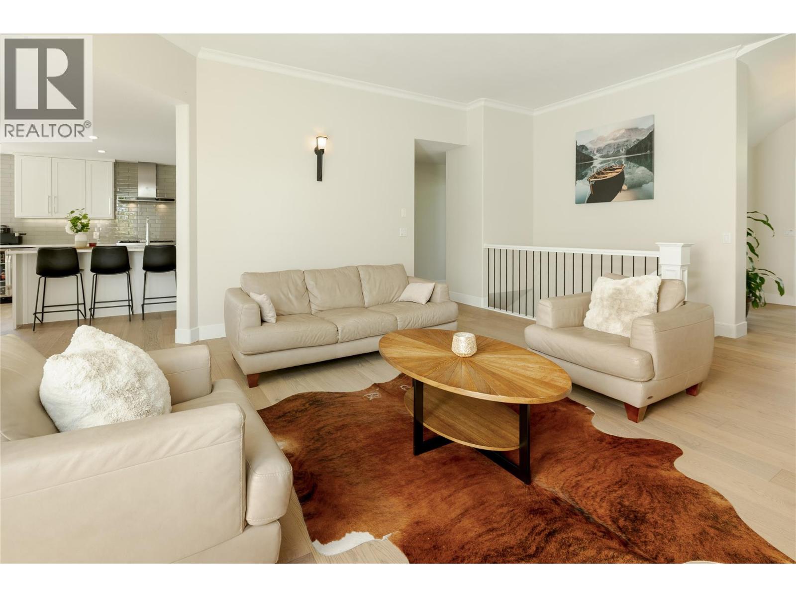 4837 Canyon Ridge Crescent, Kelowna, British Columbia  V1W 4A1 - Photo 6 - 10385522