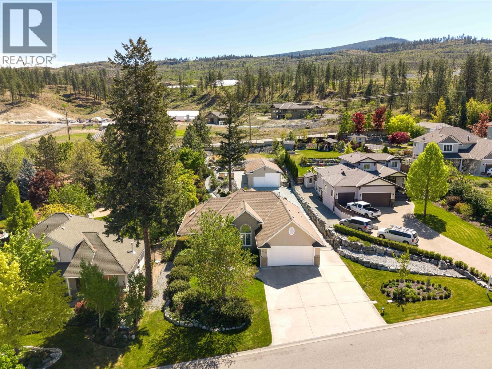 4837 Canyon Ridge Crescent, Kelowna, British Columbia  V1W 4A1 - Photo 2 - 10385522