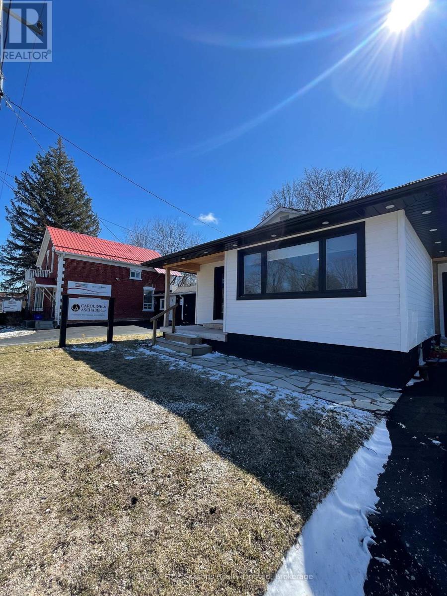 B - 31 Arthur Street W, Blue Mountains, Ontario  N0H 2P0 - Photo 2 - X13099706