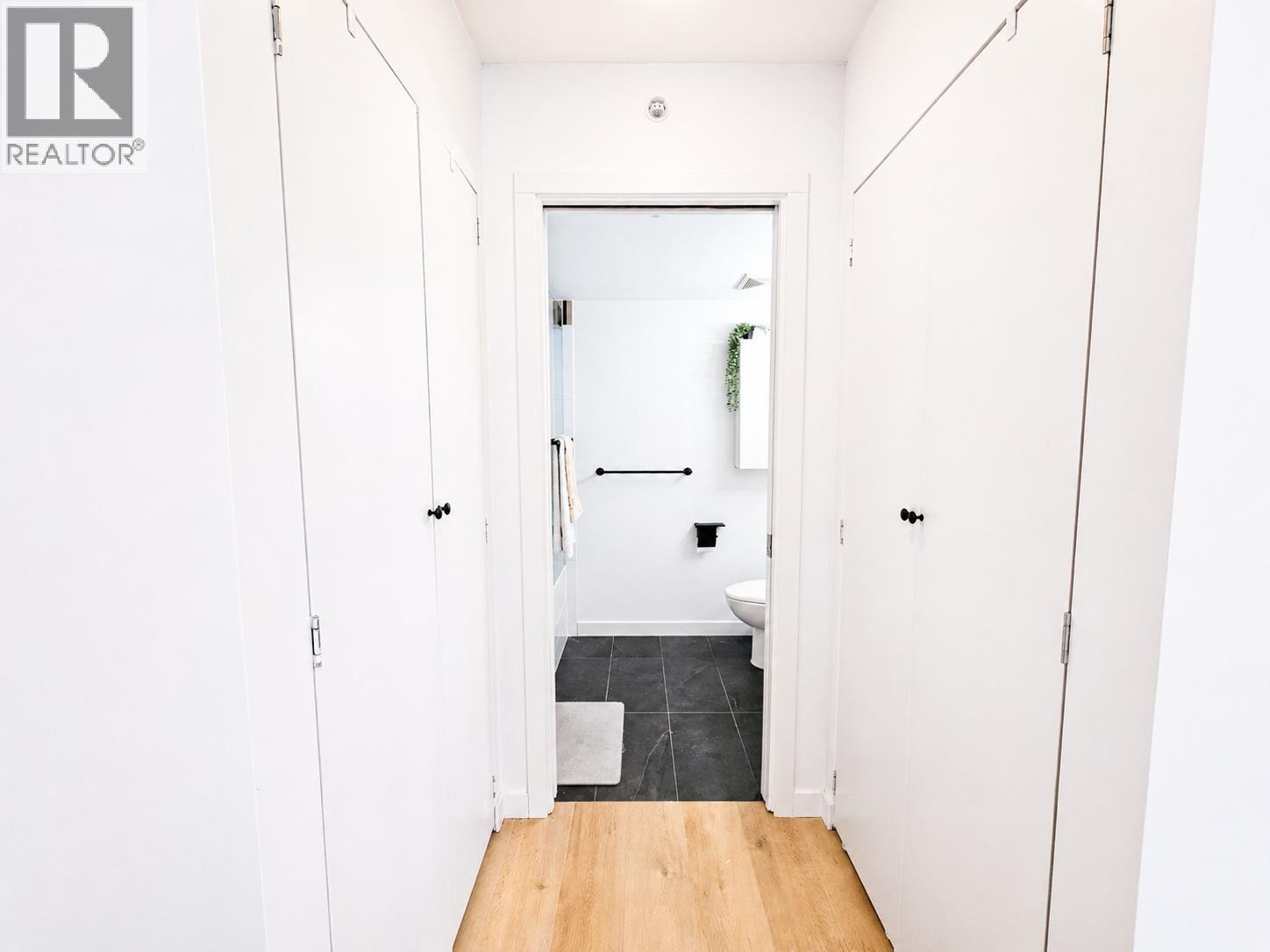 1006 555 Delestre Avenue, Coquitlam, British Columbia  V3K 0A9 - Photo 16 - R3120905
