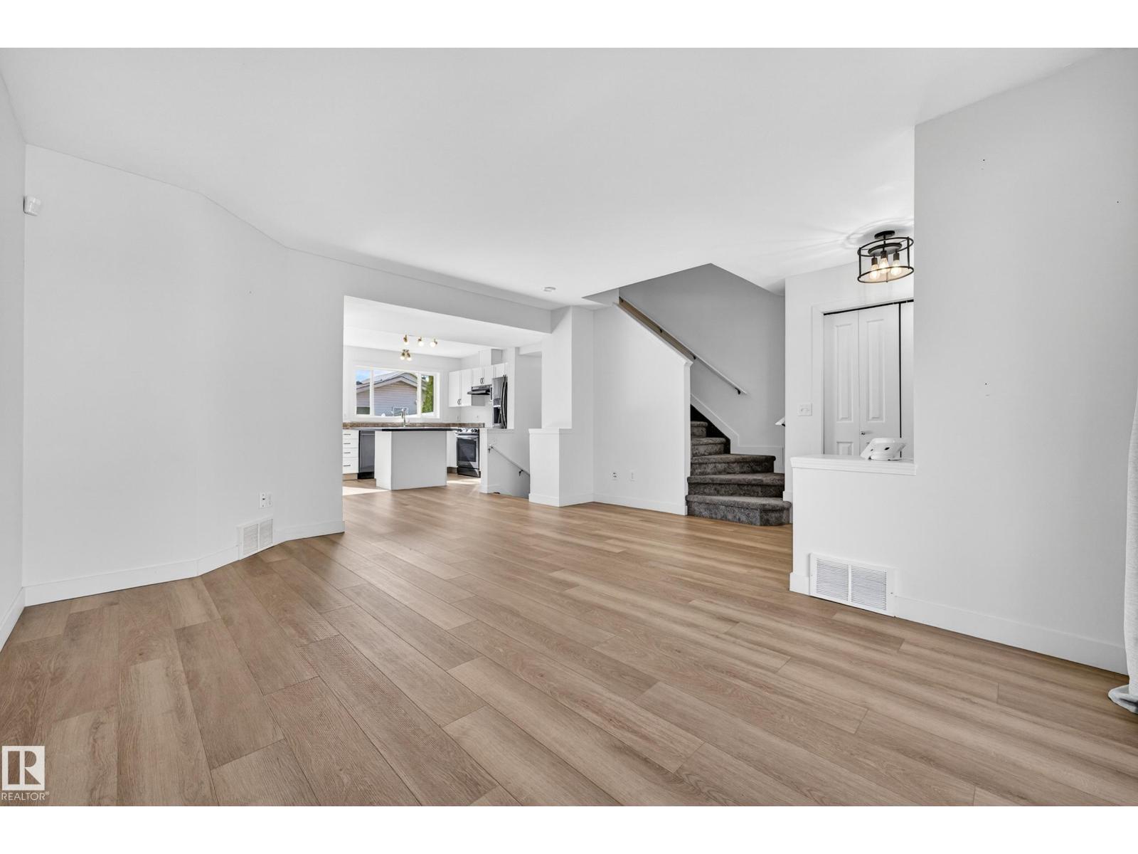 5915 South Terwillegar Bv Nw, Edmonton, Alberta  T6R 0A7 - Photo 9 - E4486405