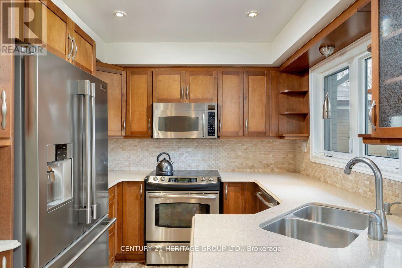 46 Marathon Crescent, Toronto, Ontario  M2R 2L7 - Photo 15 - C13099654