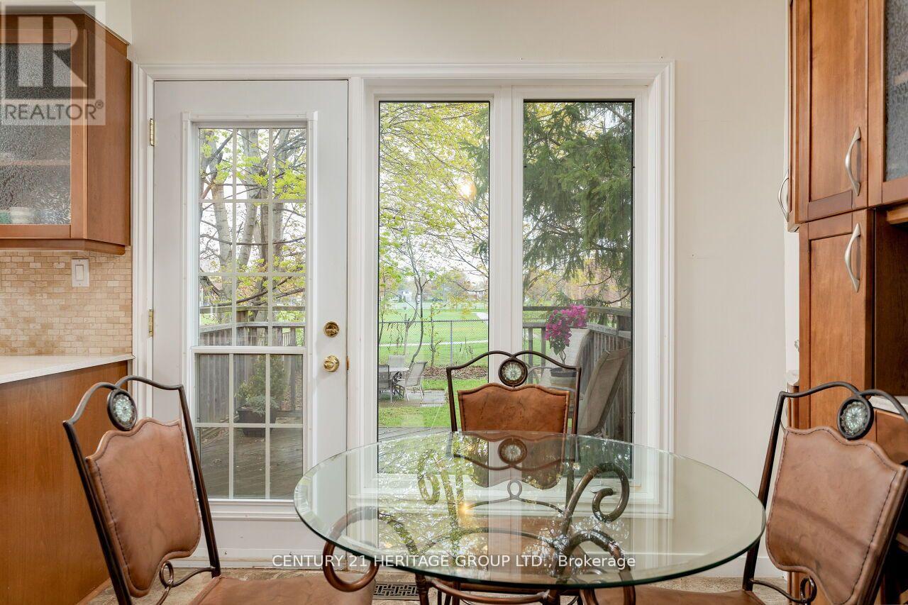 46 Marathon Crescent, Toronto, Ontario  M2R 2L7 - Photo 18 - C13099654