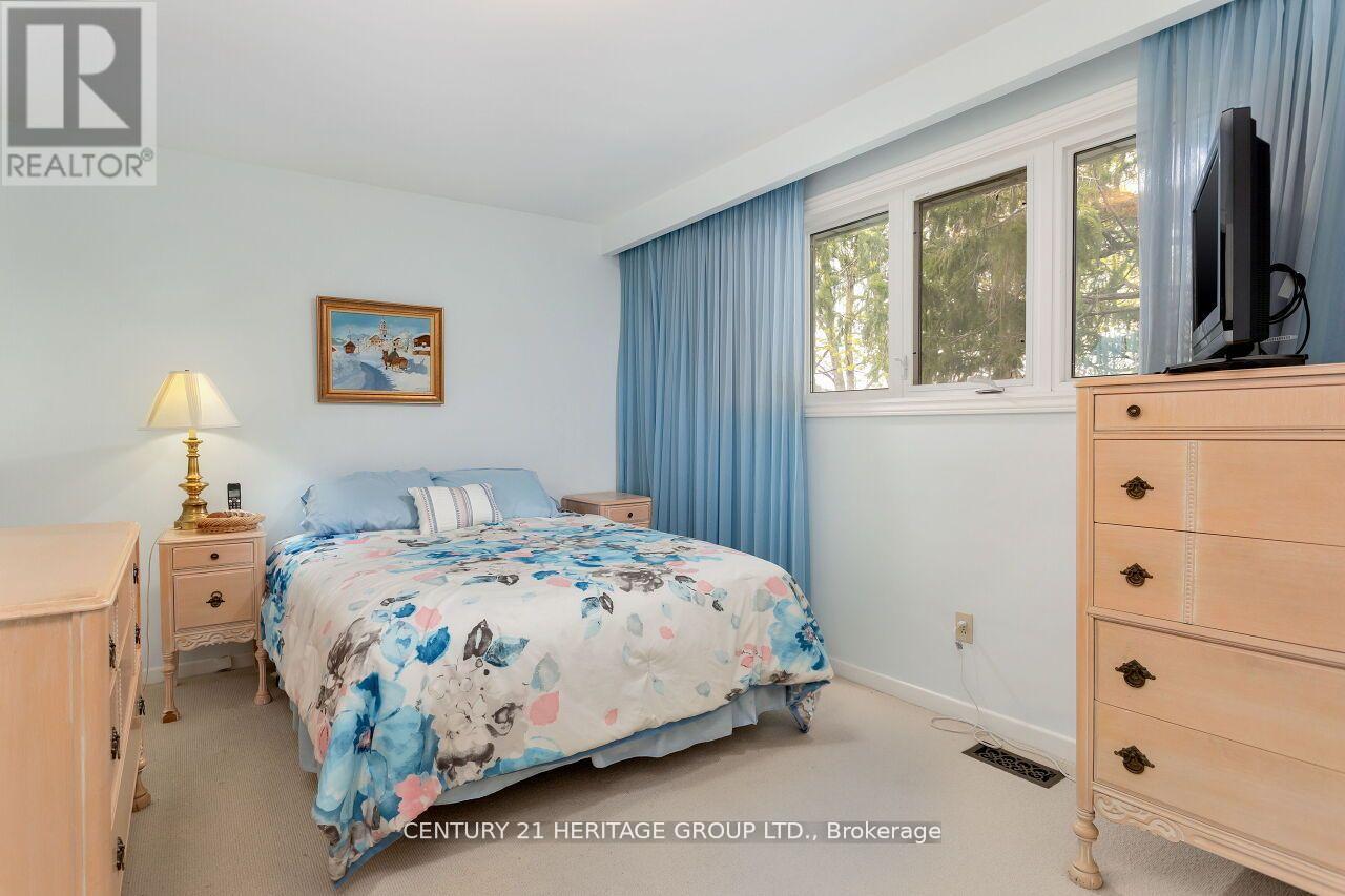 46 Marathon Crescent, Toronto, Ontario  M2R 2L7 - Photo 20 - C13099654