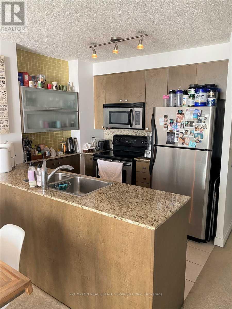 3307 - 11 Brunel Court, Toronto, Ontario  M5V 3Y3 - Photo 4 - C13099678