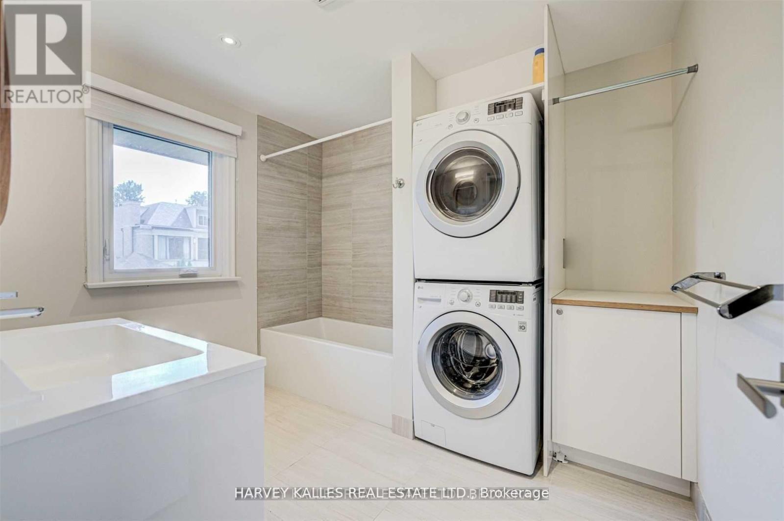 209 Lytton Boulevard, Toronto, Ontario  M4R 1L6 - Photo 13 - C13099682