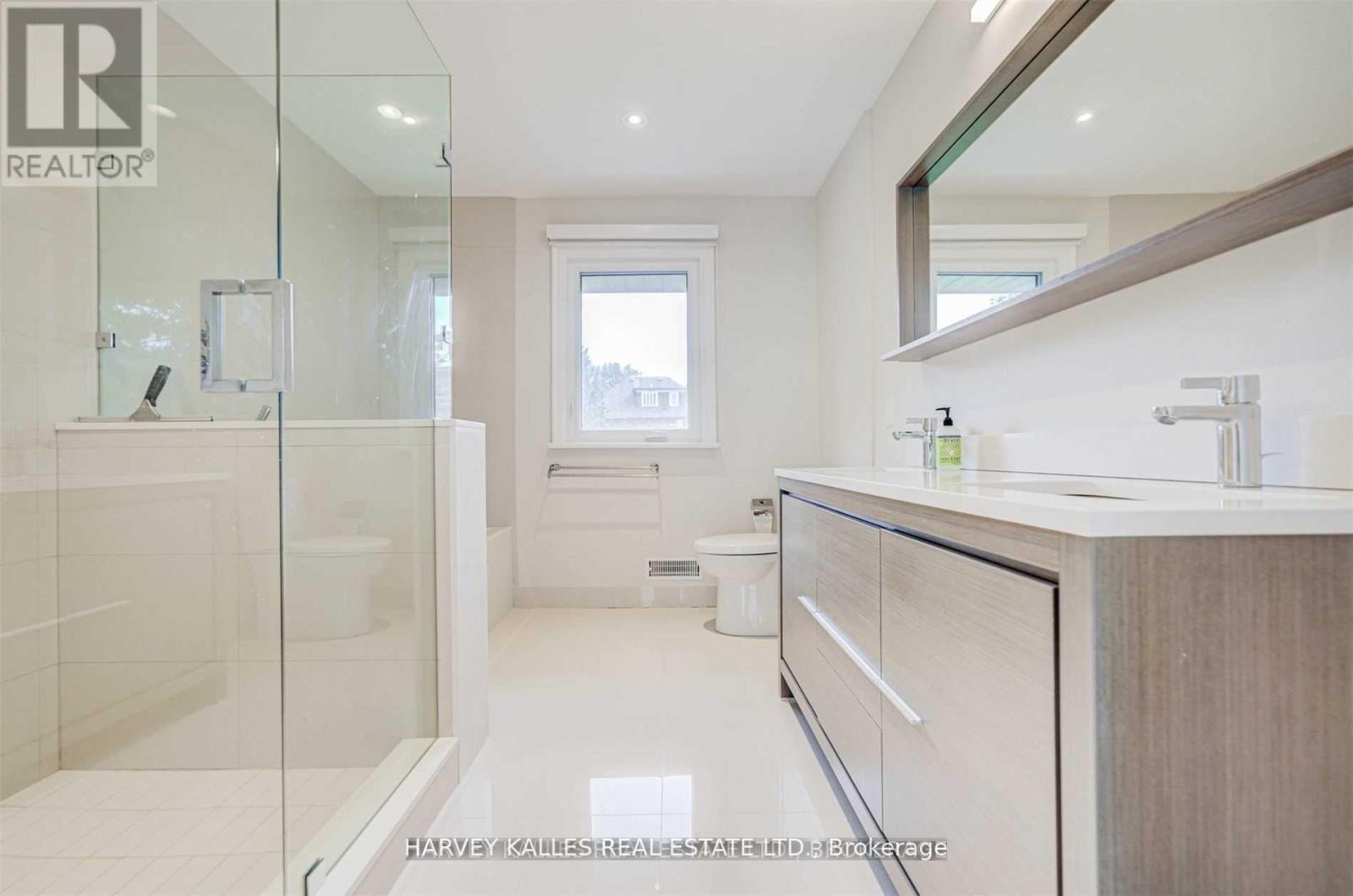 209 Lytton Boulevard, Toronto, Ontario  M4R 1L6 - Photo 15 - C13099682