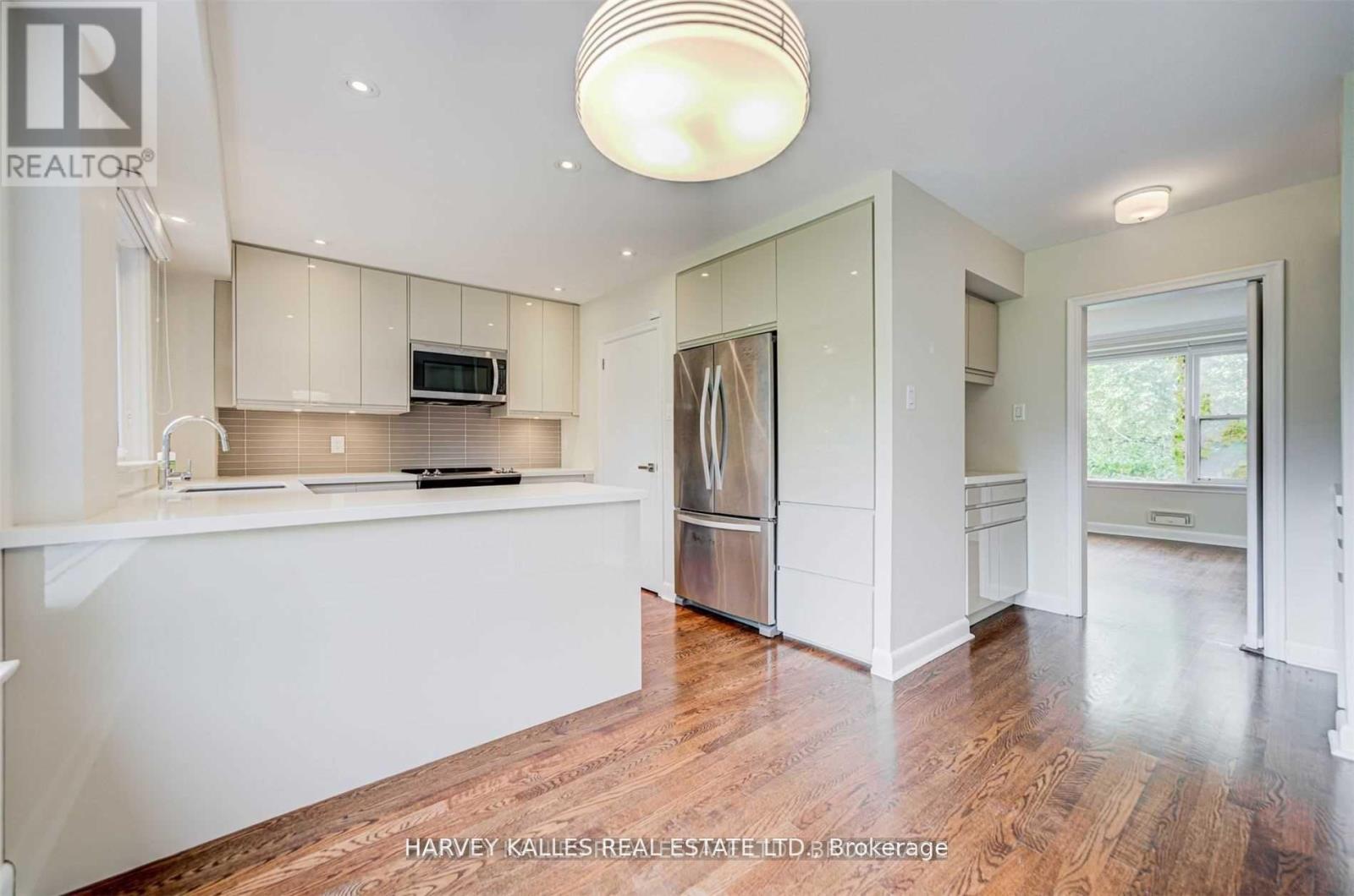 209 Lytton Boulevard, Toronto, Ontario  M4R 1L6 - Photo 9 - C13099682