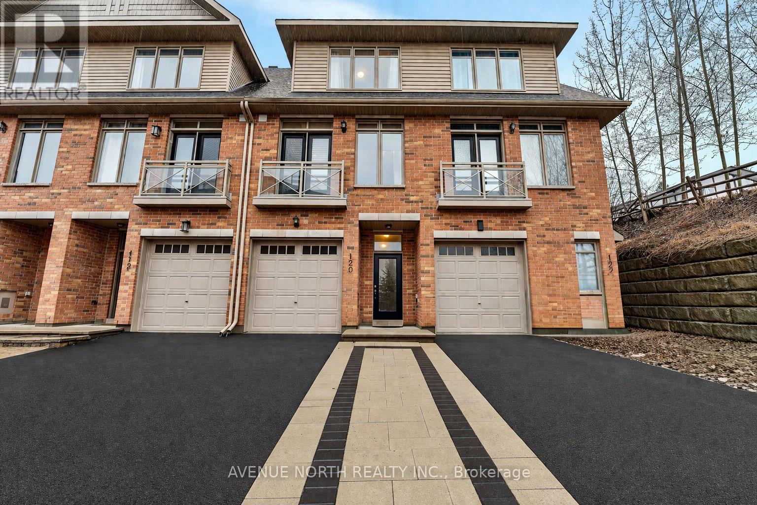 120 LIONEL PRIVATE, Ottawa, Ontario